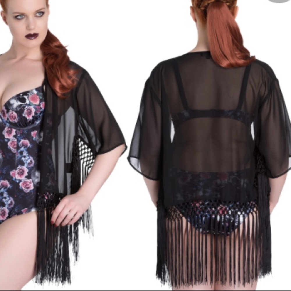 💖Spin Doctor fringe goth shrug💖